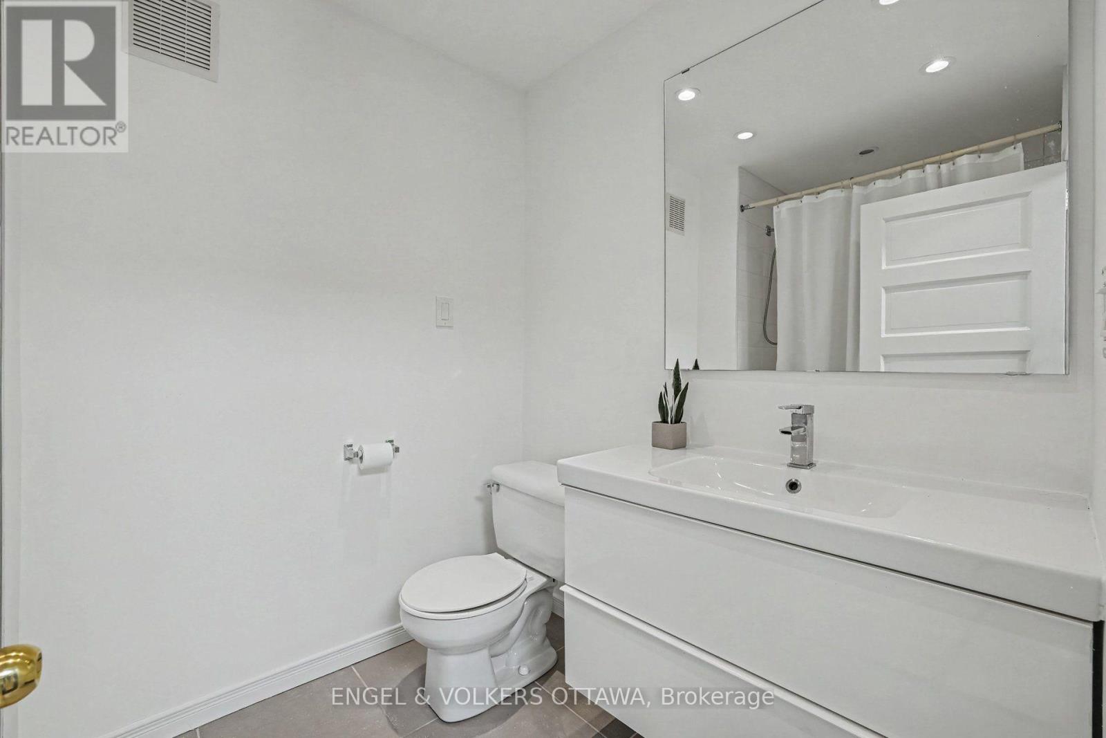 38 Rockcliffe Way, Ottawa, Ontario  K1M 1B5 - Photo 24 - X13831234