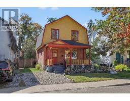 38 ROCKCLIFFE WAY, Ottawa, Ontario