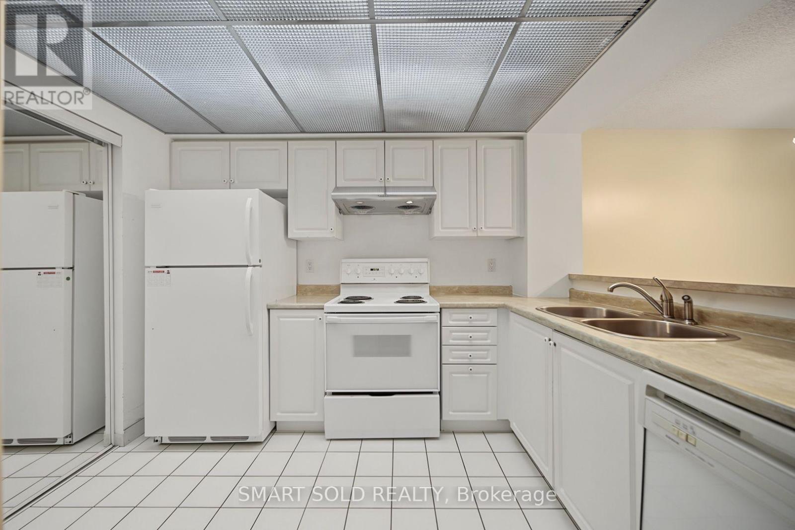 205 - 28 Hollywood Avenue, Toronto, Ontario  M2N 6S4 - Photo 4 - C13831220