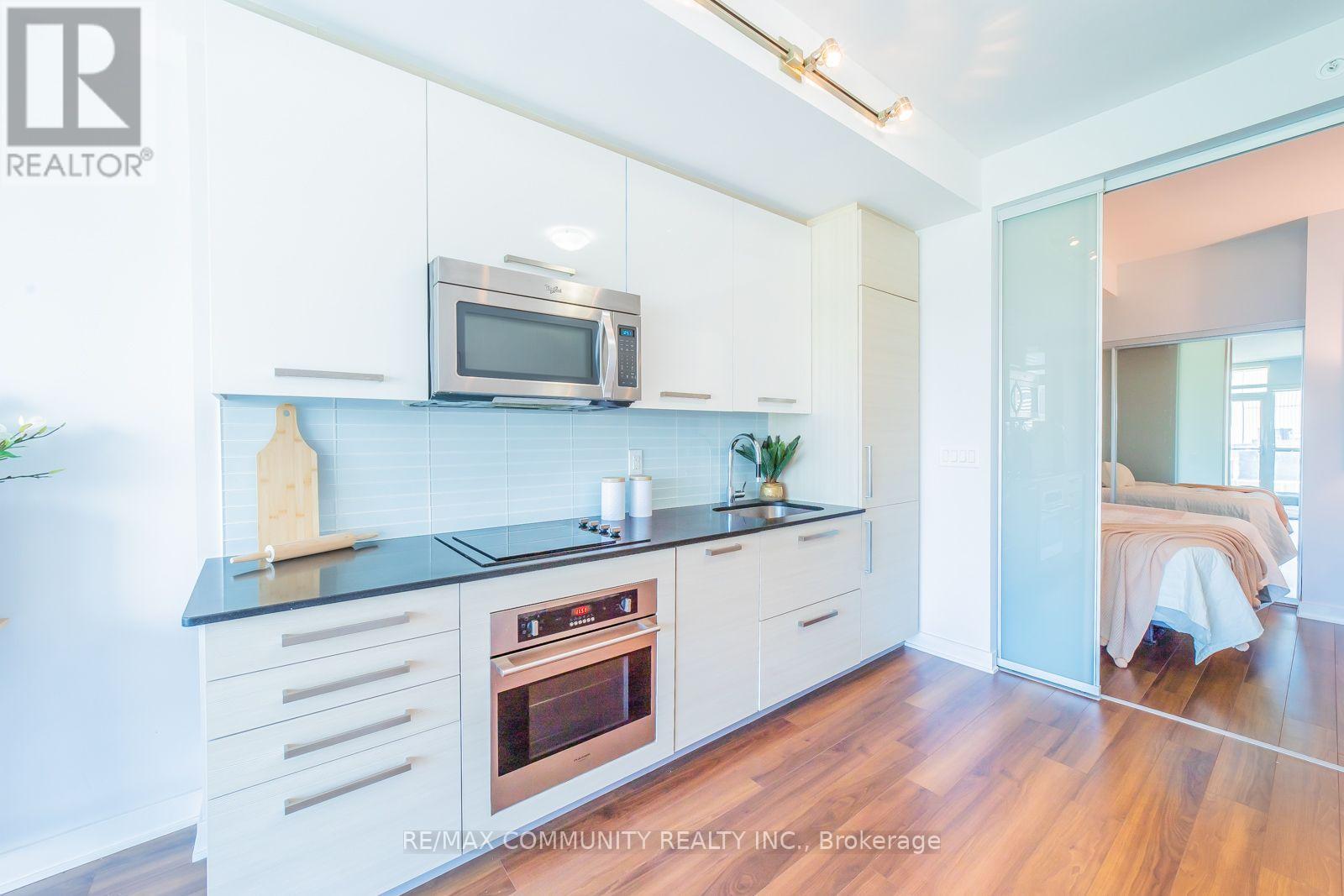 1210 - 210 Simcoe Street, Toronto (Kensington-Chinatown), Ontario  M5T 0A9 - Photo 13 - C13831258