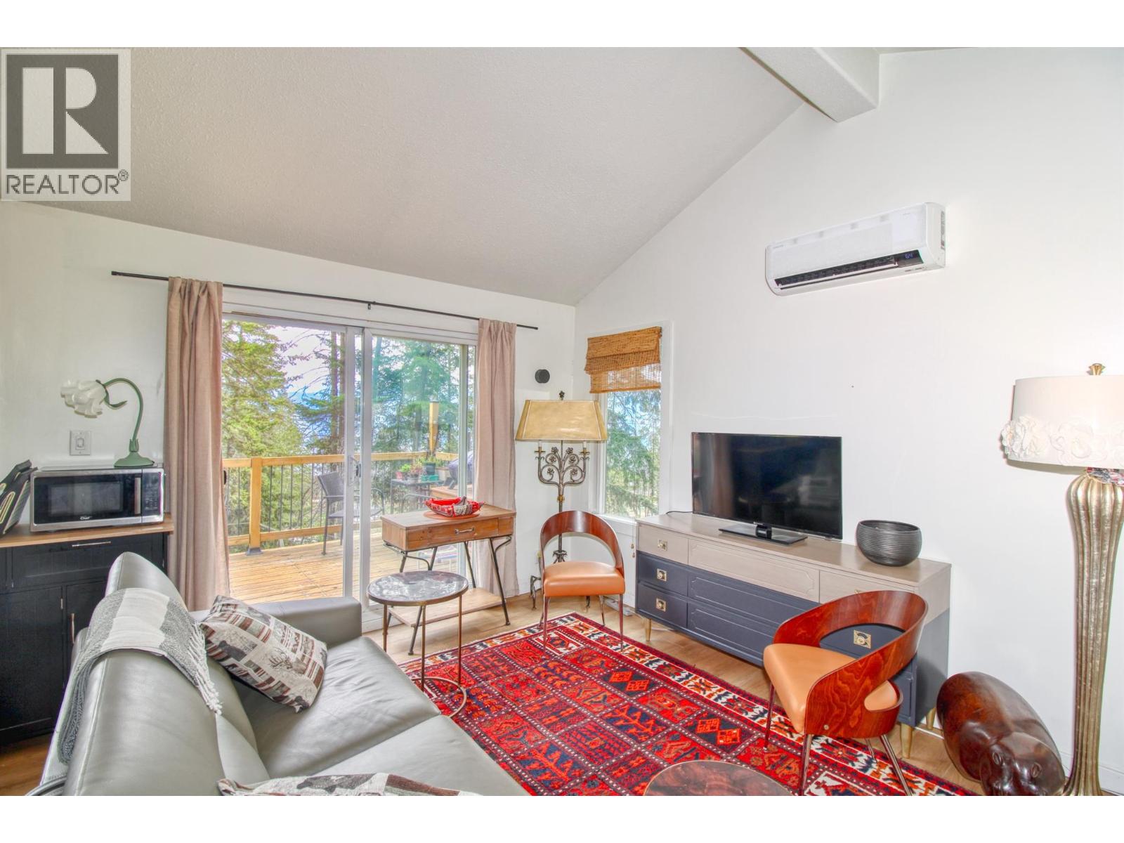 834 Udell Road, Vernon, British Columbia  V1H 2E3 - Photo 8 - 10401914