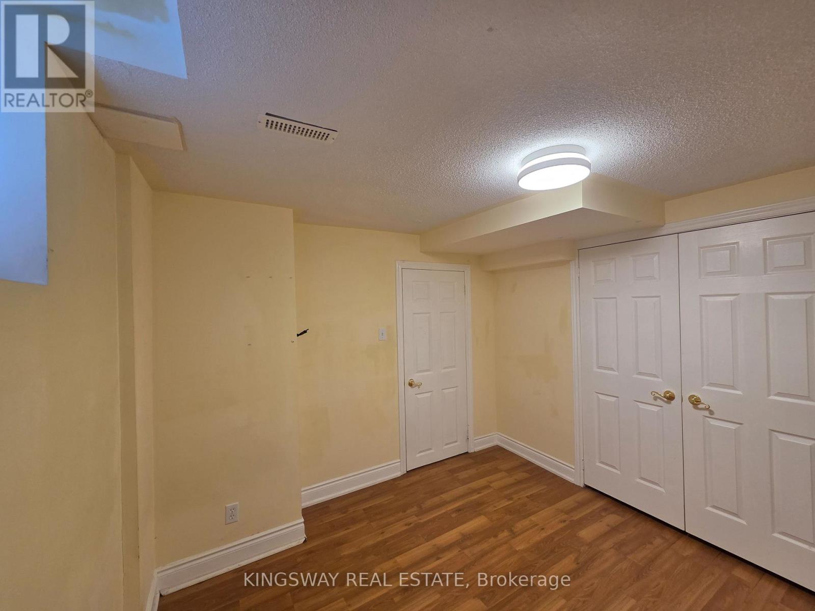 Basement Apt - 4798 Crystal Rose Drive, Mississauga, Ontario  L5V 1G9 - Photo 14 - W13831232