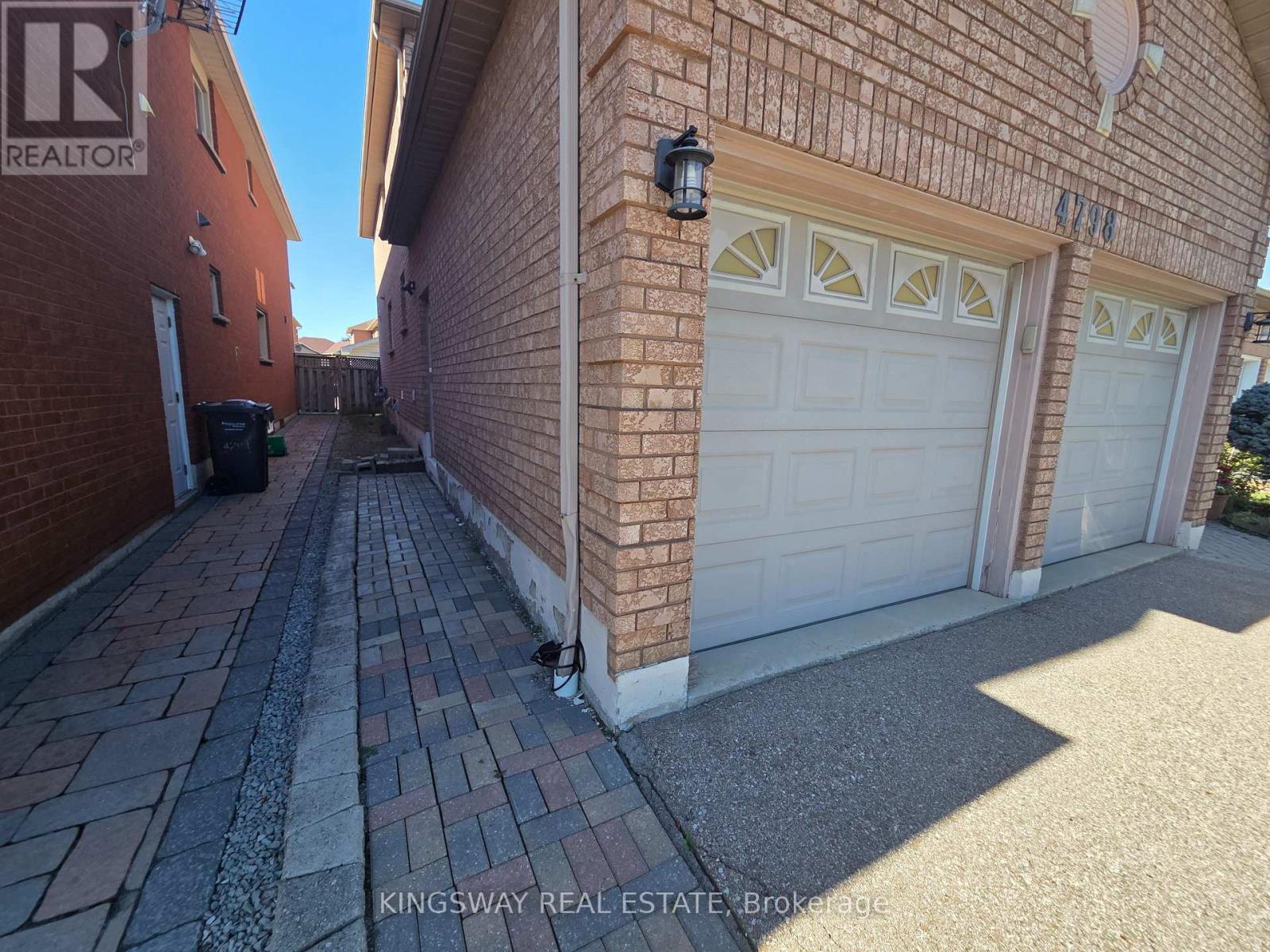 Basement Apt - 4798 Crystal Rose Drive, Mississauga, Ontario  L5V 1G9 - Photo 2 - W13831232