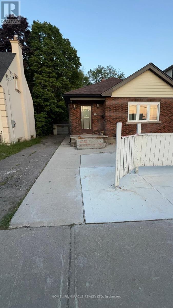 213 Queen Street W, Brampton, Ontario  L6Y 1M6 - Photo 12 - W13831236
