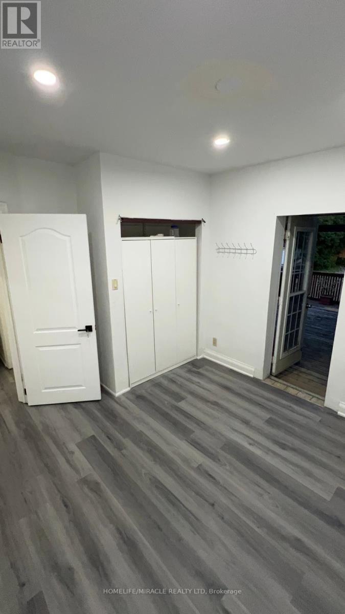 213 Queen Street W, Brampton, Ontario  L6Y 1M6 - Photo 8 - W13831236