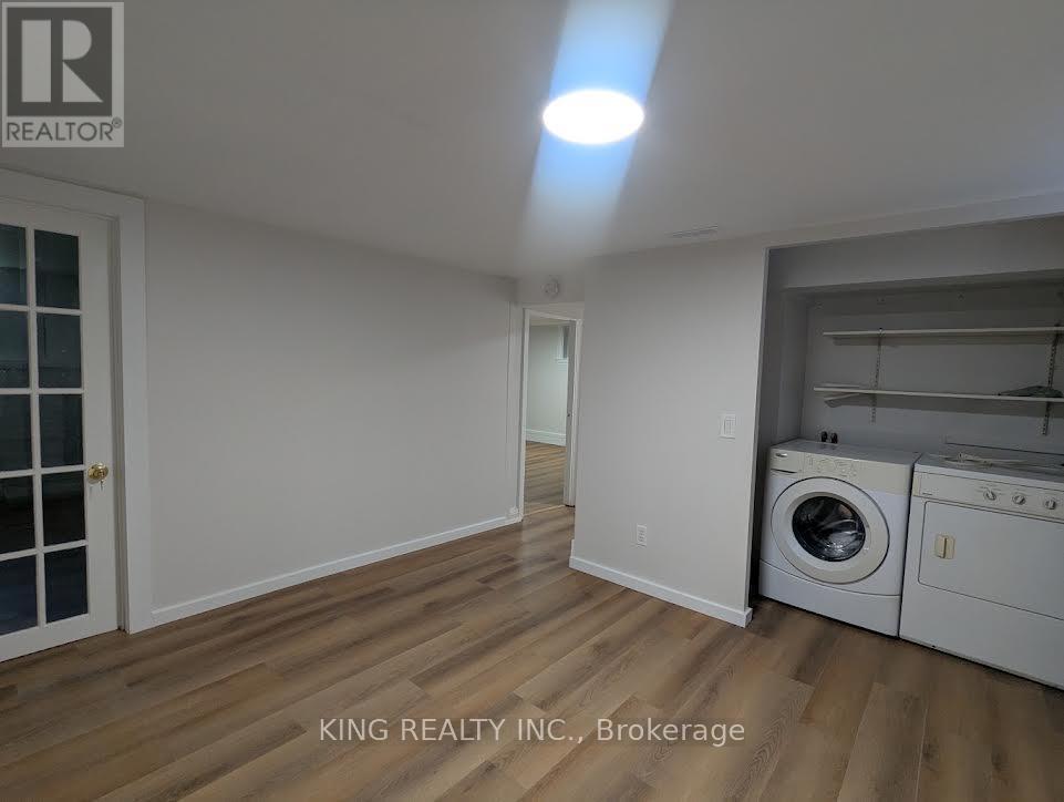 15 Roxaline Street, Toronto, Ontario  M9P 2Y6 - Photo 16 - W13831250