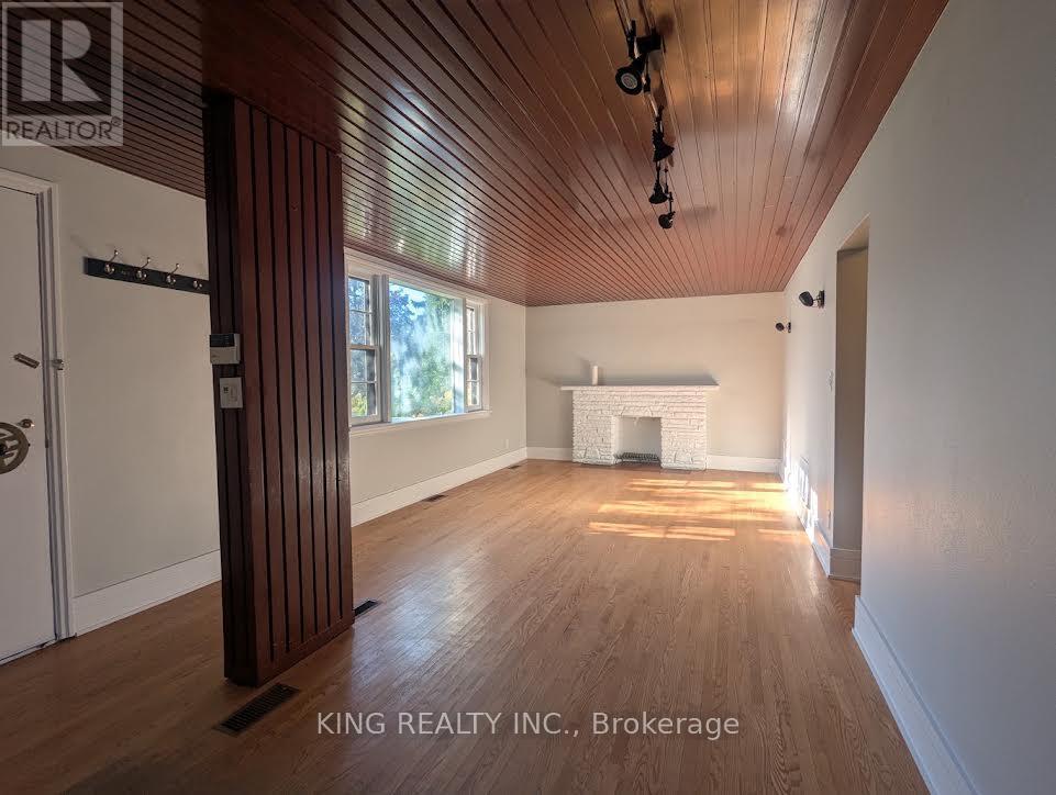 15 Roxaline Street, Toronto, Ontario  M9P 2Y6 - Photo 2 - W13831250