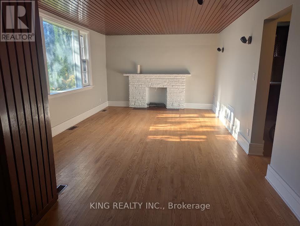 15 Roxaline Street, Toronto, Ontario  M9P 2Y6 - Photo 3 - W13831250