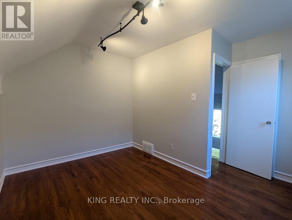 15 Roxaline Street, Toronto, Ontario  M9P 2Y6 - Photo 8 - W13831250