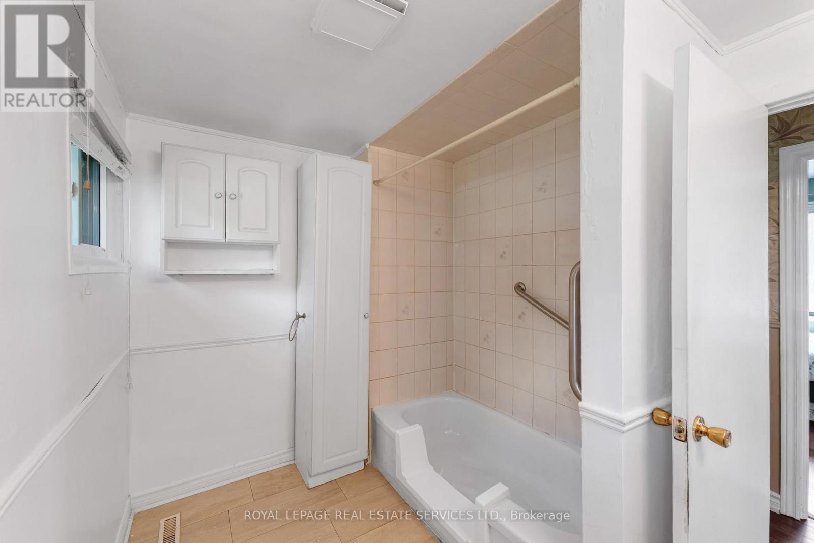 55 Germorda Drive, Oakville, Ontario  L6H 1A9 - Photo 27 - W13831092