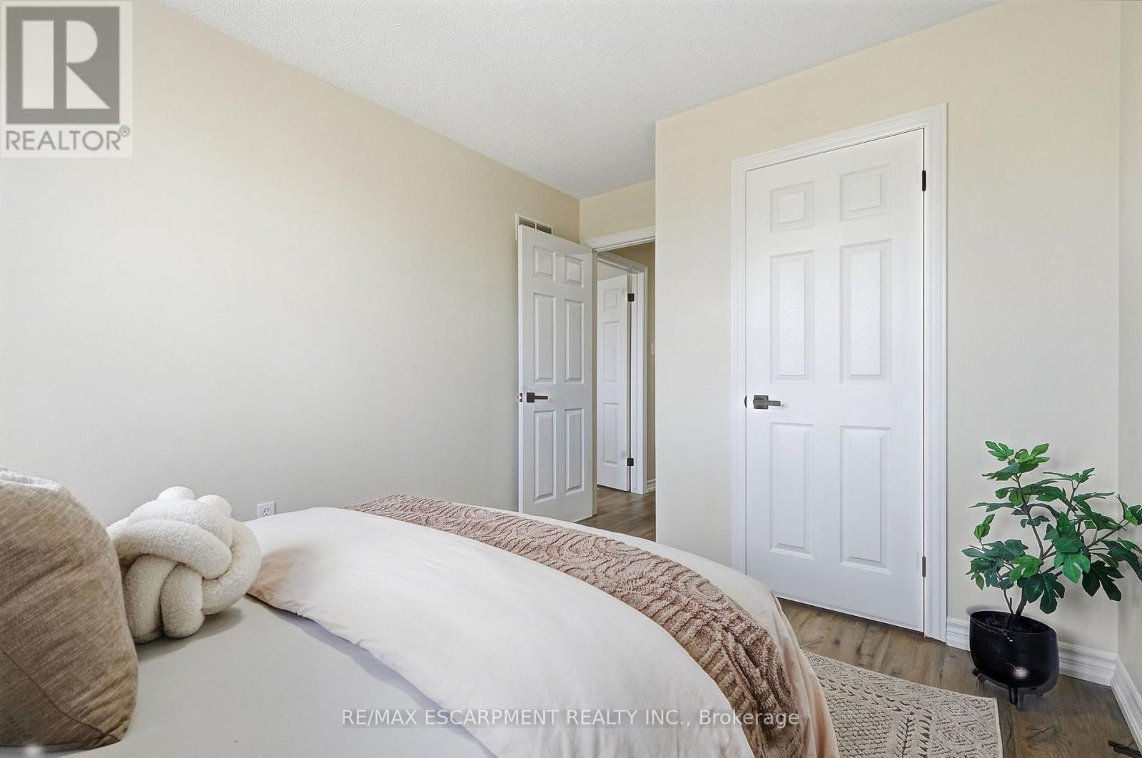 257 Southbrook Drive, Hamilton, Ontario  L0R 1C0 - Photo 23 - X13831262