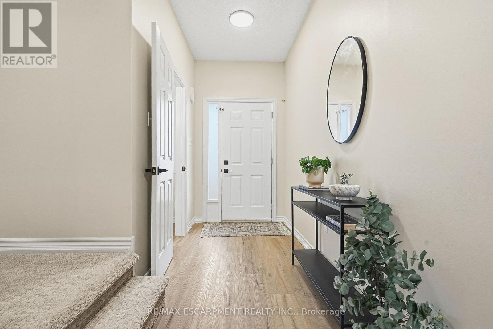 257 Southbrook Drive, Hamilton, Ontario  L0R 1C0 - Photo 3 - X13831262