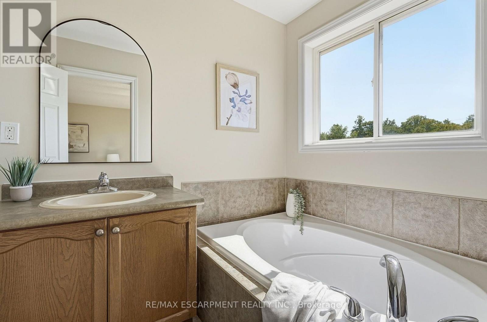 257 Southbrook Drive, Hamilton, Ontario  L0R 1C0 - Photo 31 - X13831262