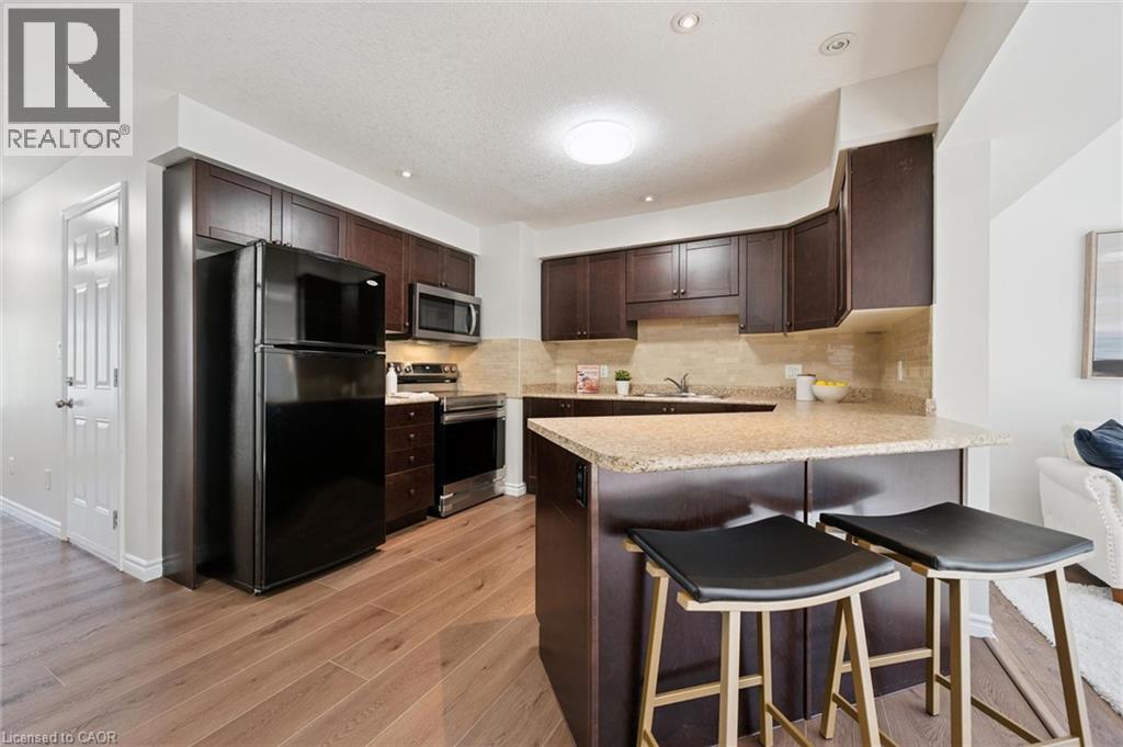 555 Chablis Drive Unit# 24, Waterloo, Ontario  N2T 2Y1 - Photo 10 - 40858297