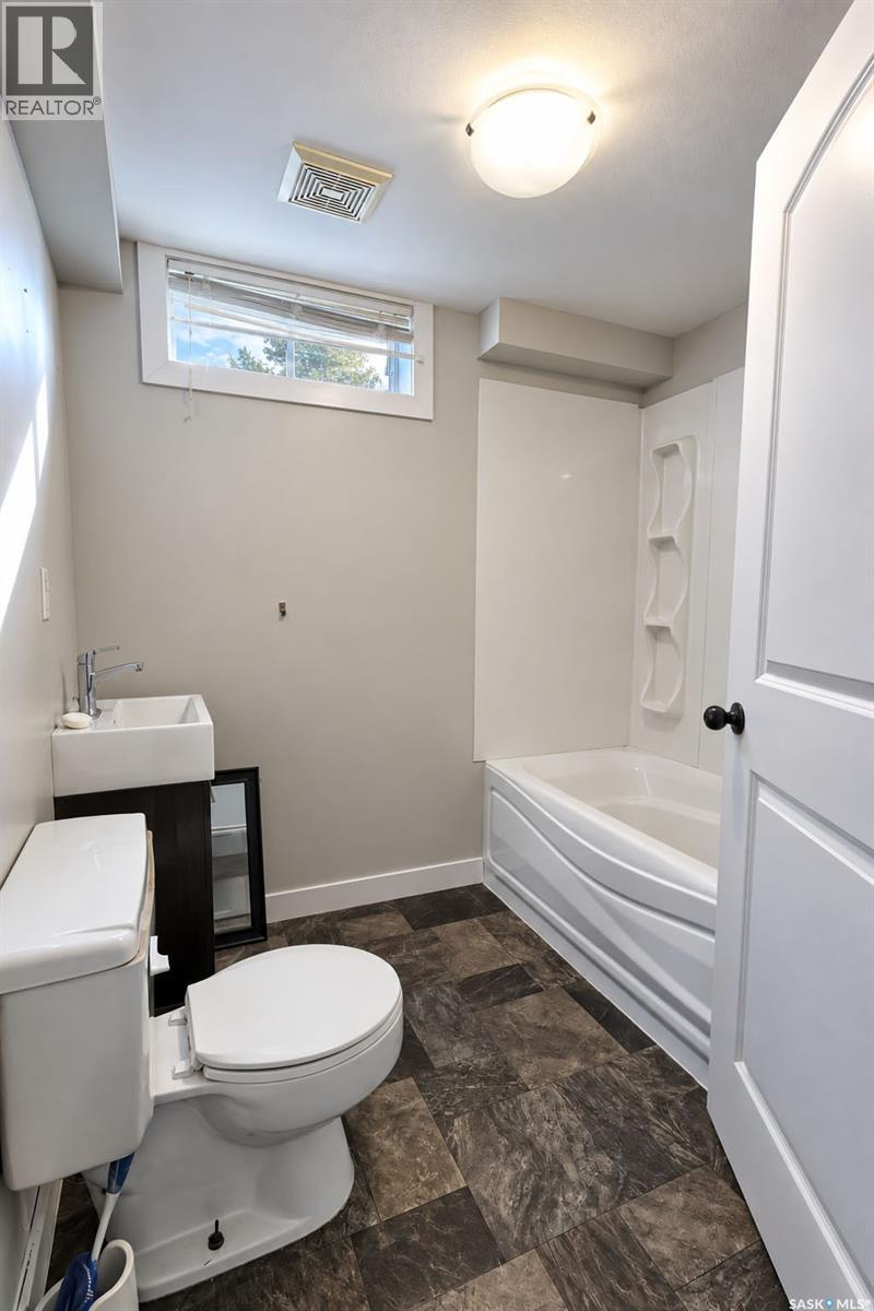 539 24th Street E, Prince Albert, Saskatchewan  S6V 1S1 - Photo 18 - SK049638