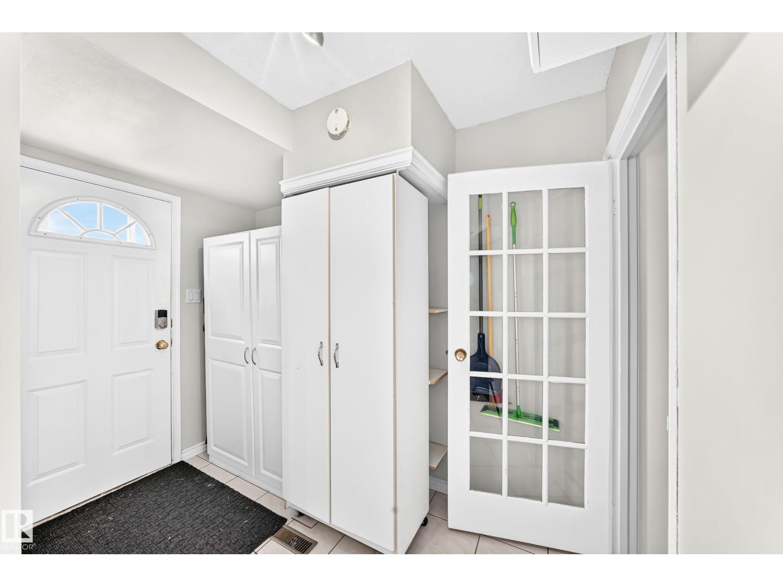 44 HABITAT CR NW