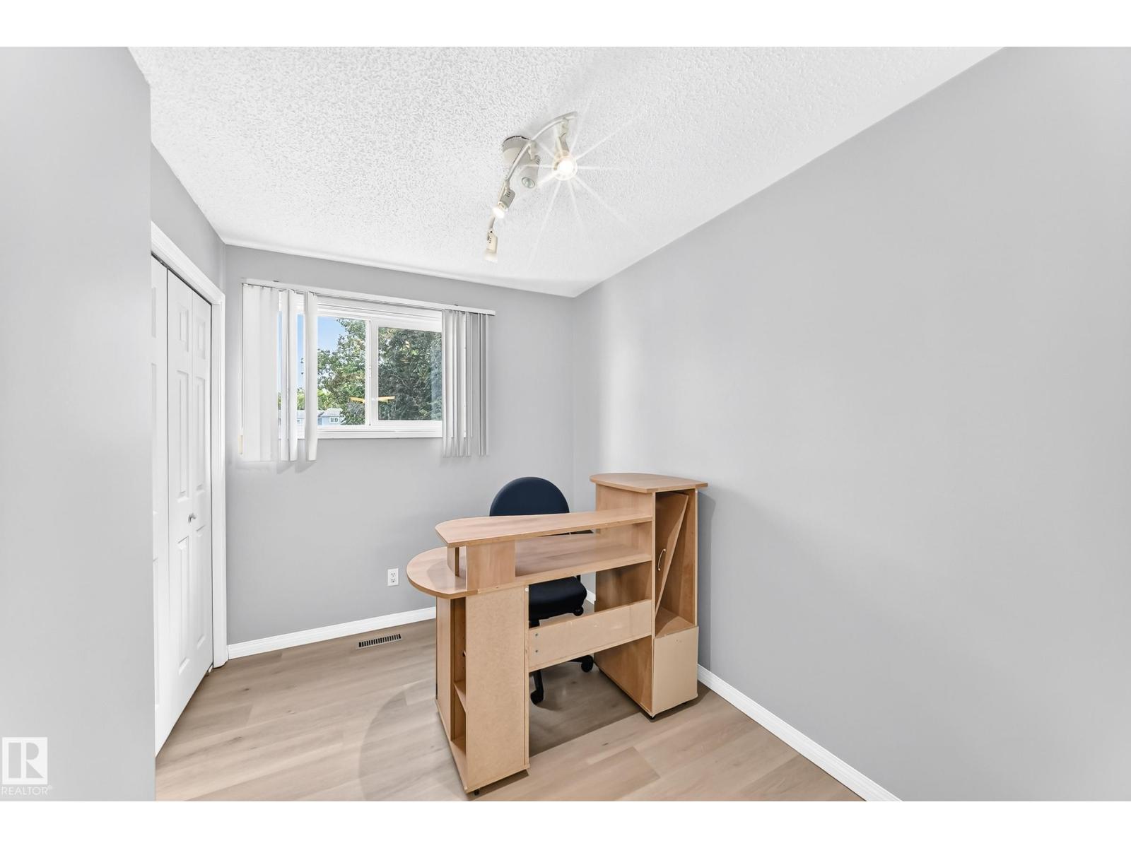 44 HABITAT CR NW