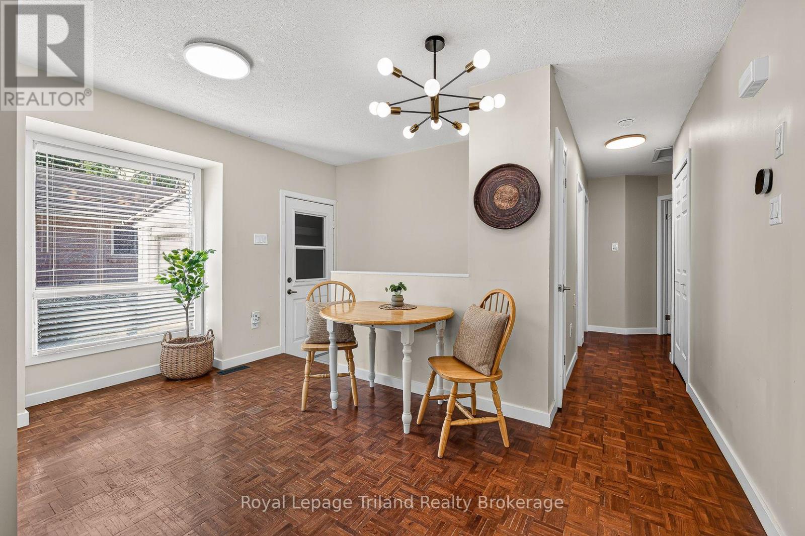 43 Dundee Court, London South, Ontario  N6C 5E4 - Photo 11 - X13831286