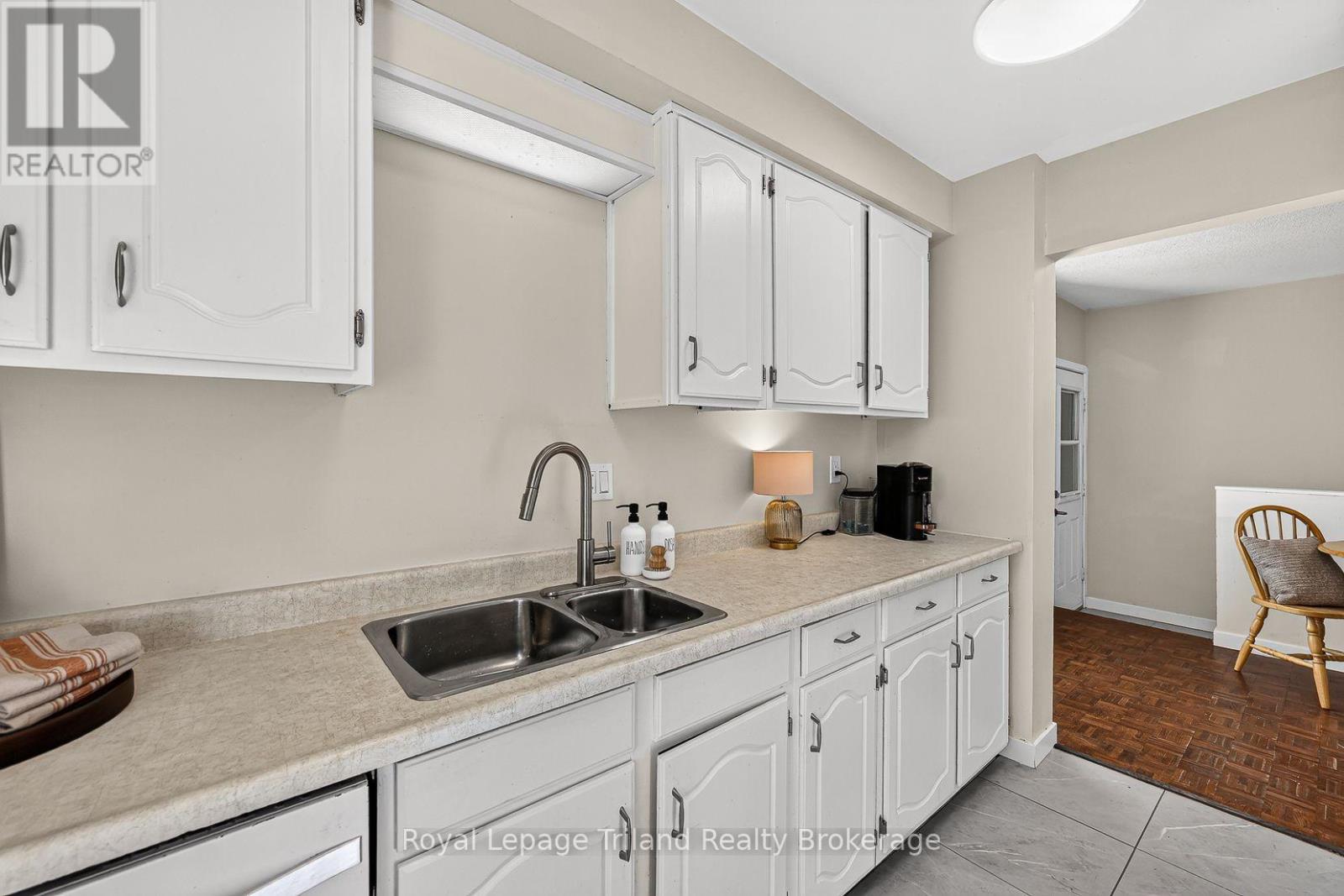 43 Dundee Court, London South, Ontario  N6C 5E4 - Photo 16 - X13831286