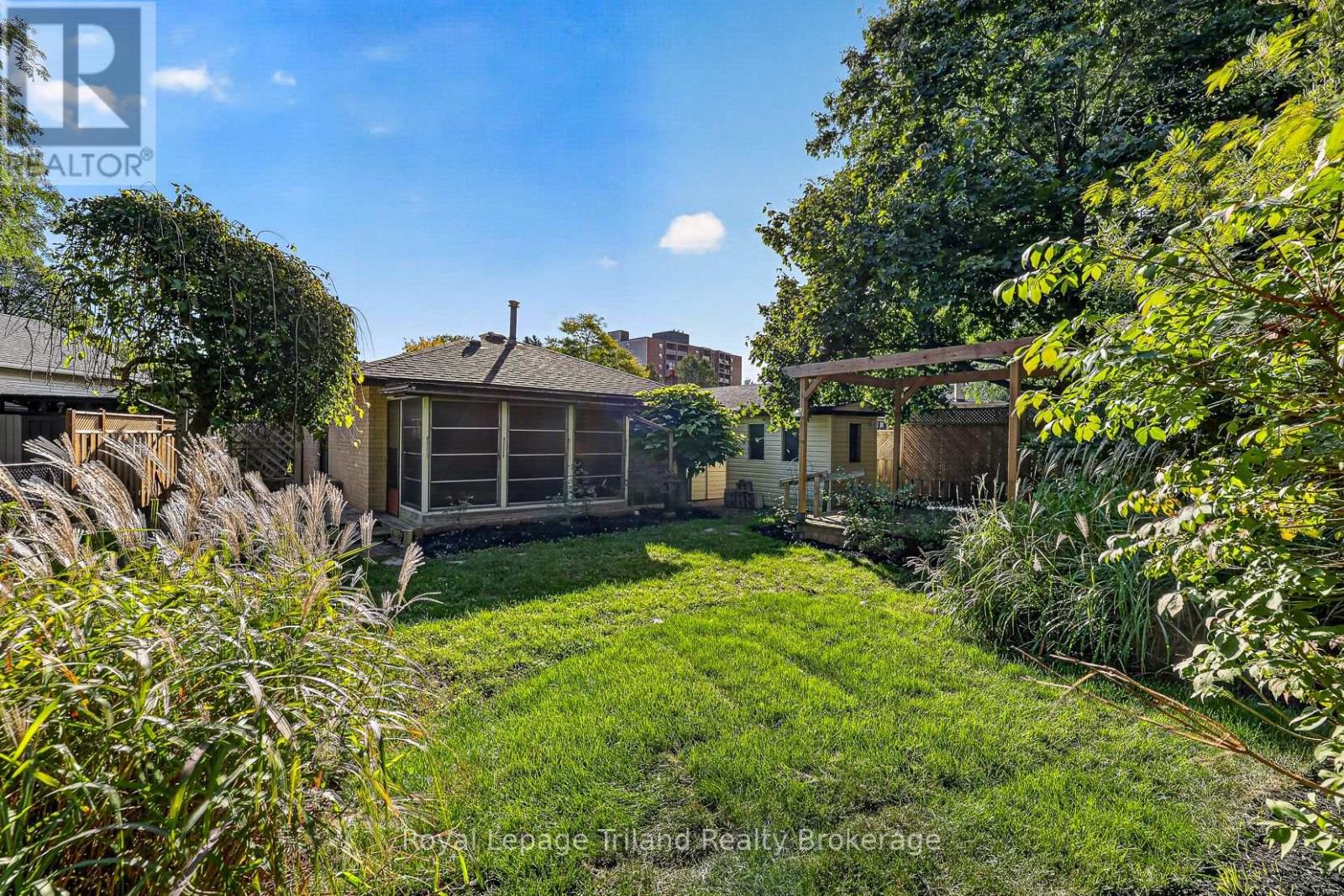 43 Dundee Court, London South, Ontario  N6C 5E4 - Photo 44 - X13831286