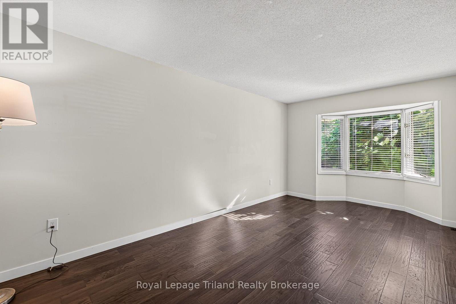 43 Dundee Court, London South, Ontario  N6C 5E4 - Photo 8 - X13831286