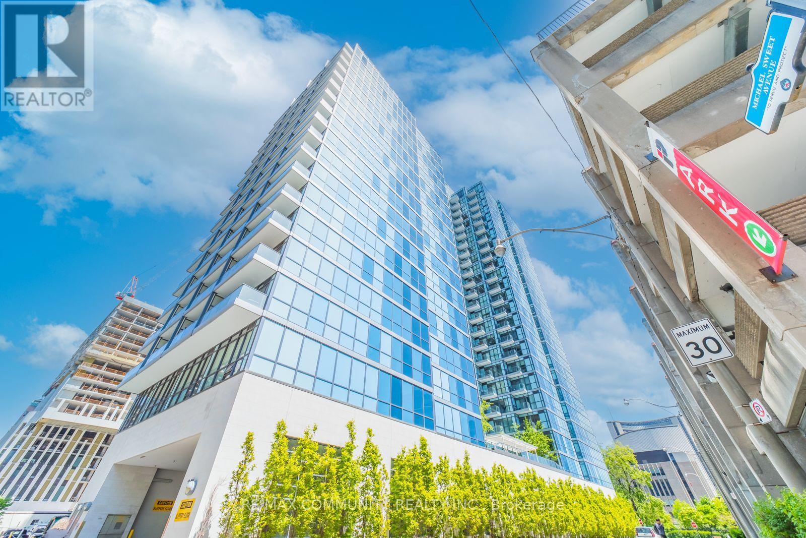 1210 - 210 SIMCOE STREET, Toronto, Ontario
