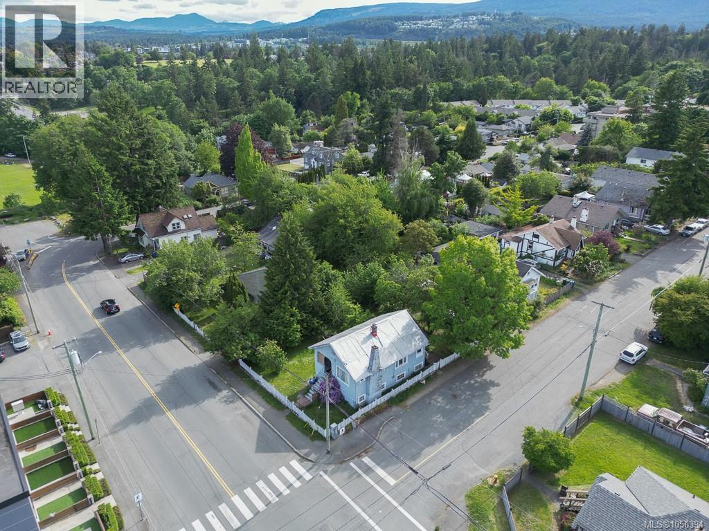 307, 311,315 Holly Ave, Nanaimo, British Columbia  V9S 3M3 - Photo 1 - 1050394