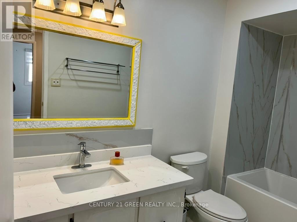 4252 Tea Garden Circle, Mississauga, Ontario  L5B 2W8 - Photo 9 - W13829278