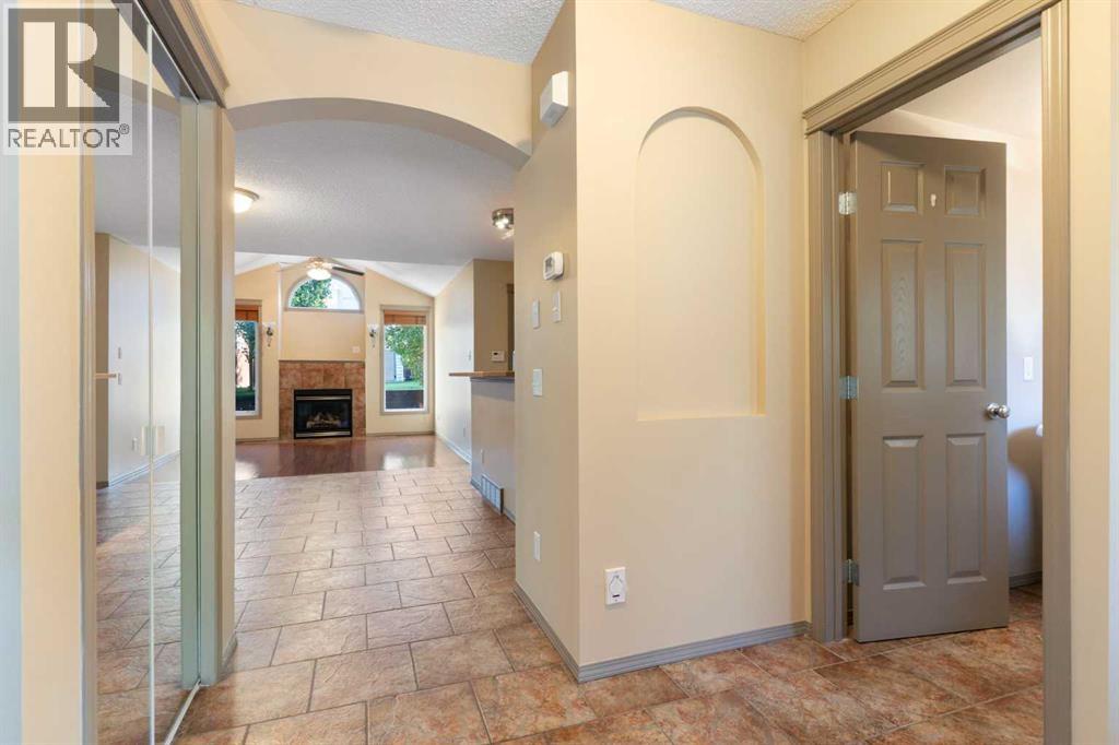 12 Tuscany Springs Circle Nw, Calgary, Alberta  T3L 2K8 - Photo 6 - A2345473
