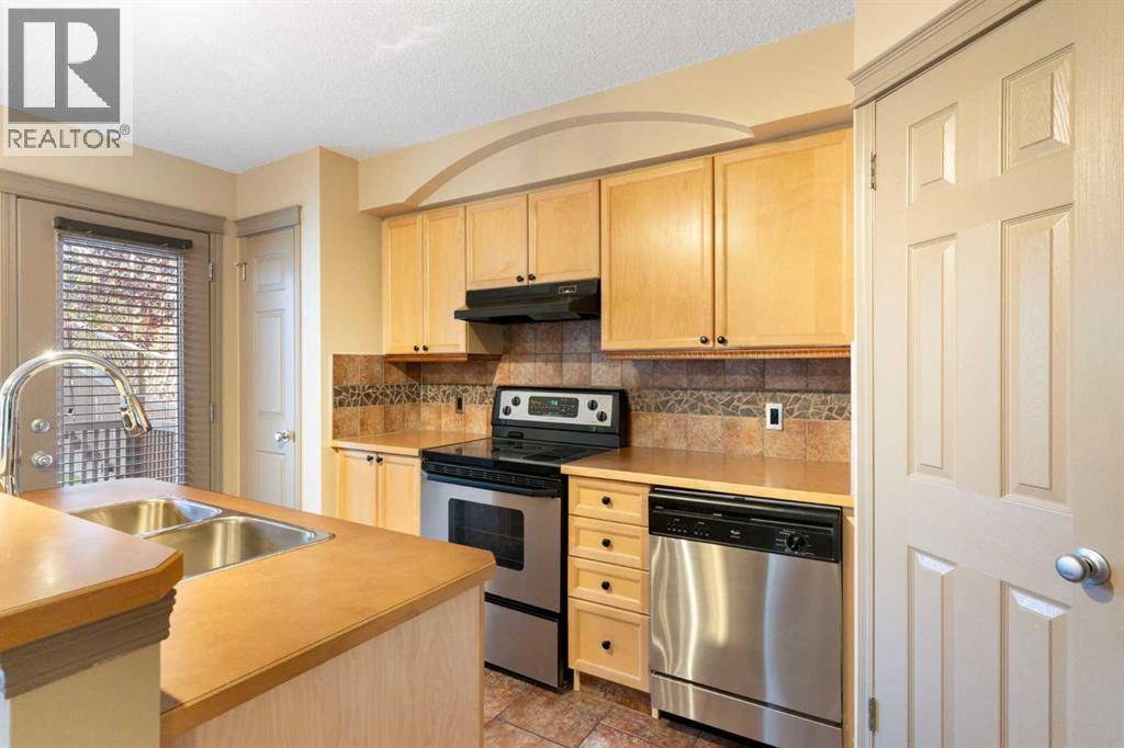 12 Tuscany Springs Circle Nw, Calgary, Alberta  T3L 2K8 - Photo 10 - A2345473