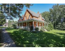 8253 RUSSELL ROAD, Ottawa, Ontario