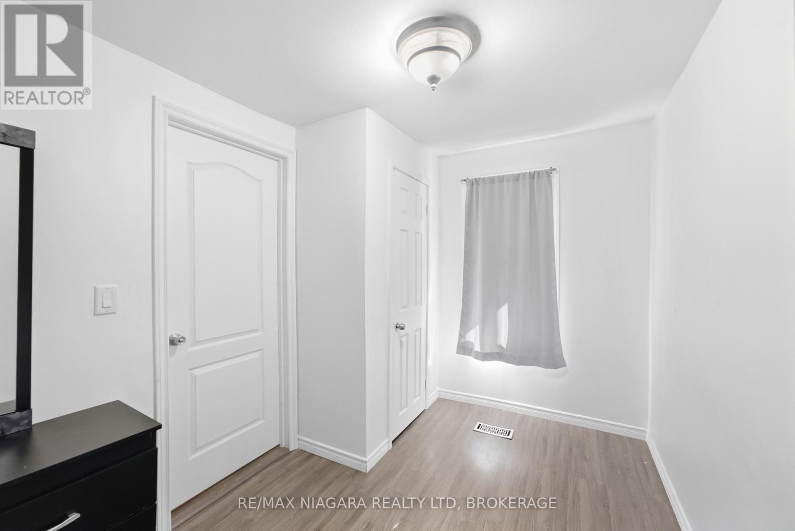 6525 Oneil Street, Niagara Falls (Stamford), Ontario L2J 1M7 - Photo 12 - X13831330