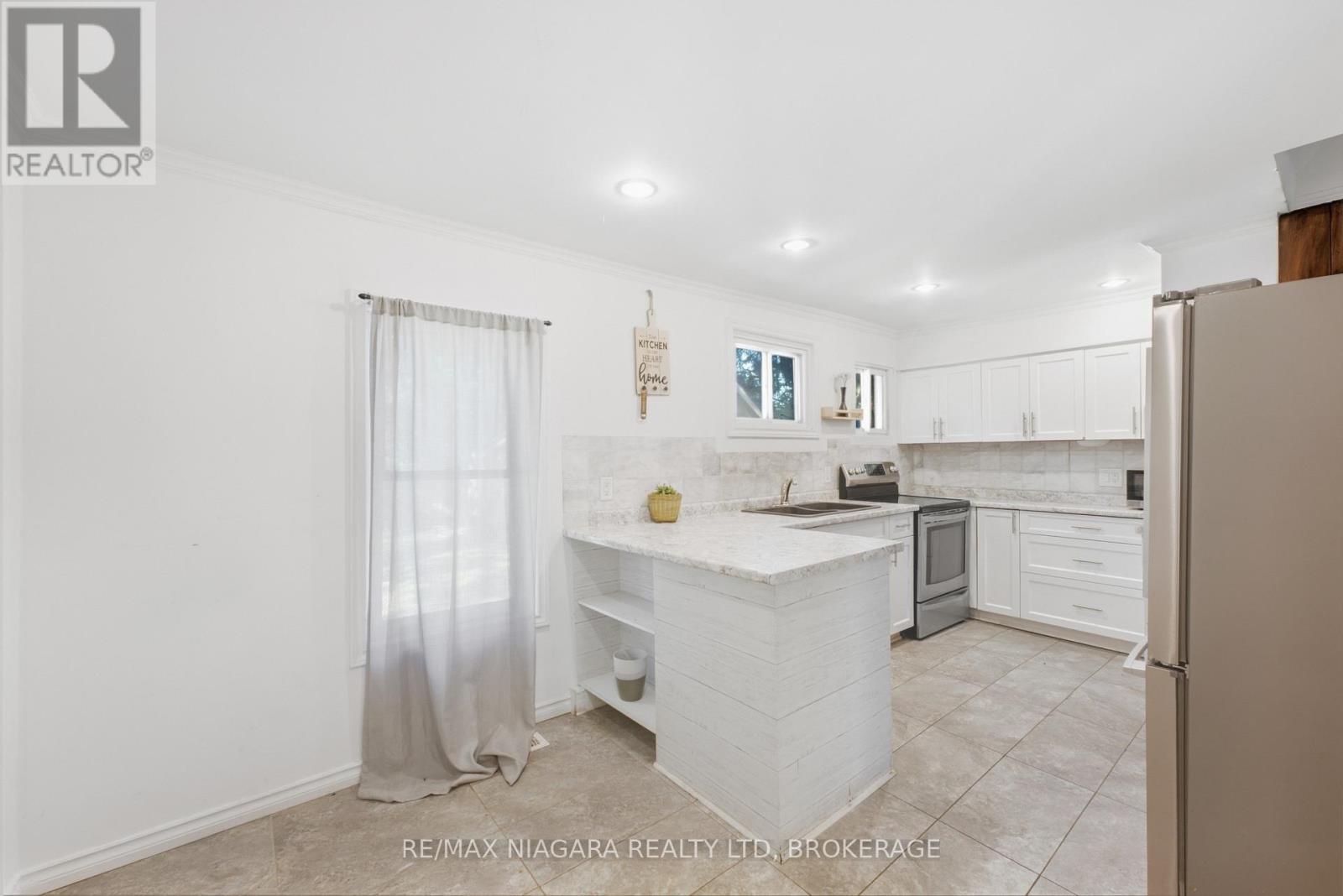 6525 Oneil Street, Niagara Falls (Stamford), Ontario L2J 1M7 - Photo 14 - X13831330