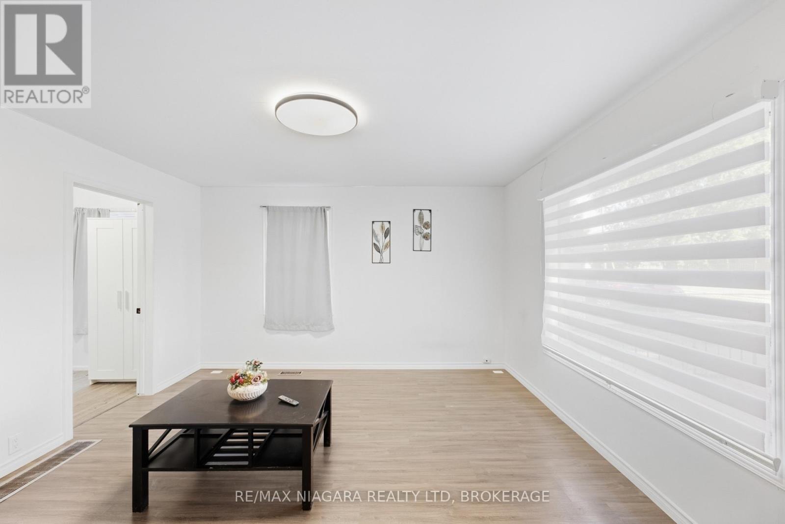 6525 Oneil Street, Niagara Falls (Stamford), Ontario L2J 1M7 - Photo 6 - X13831330