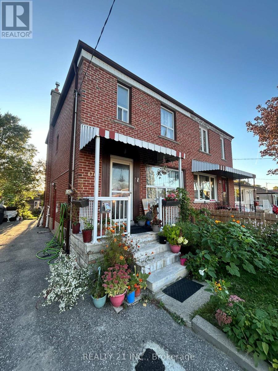 176 LINDEN AVENUE, Toronto, Ontario