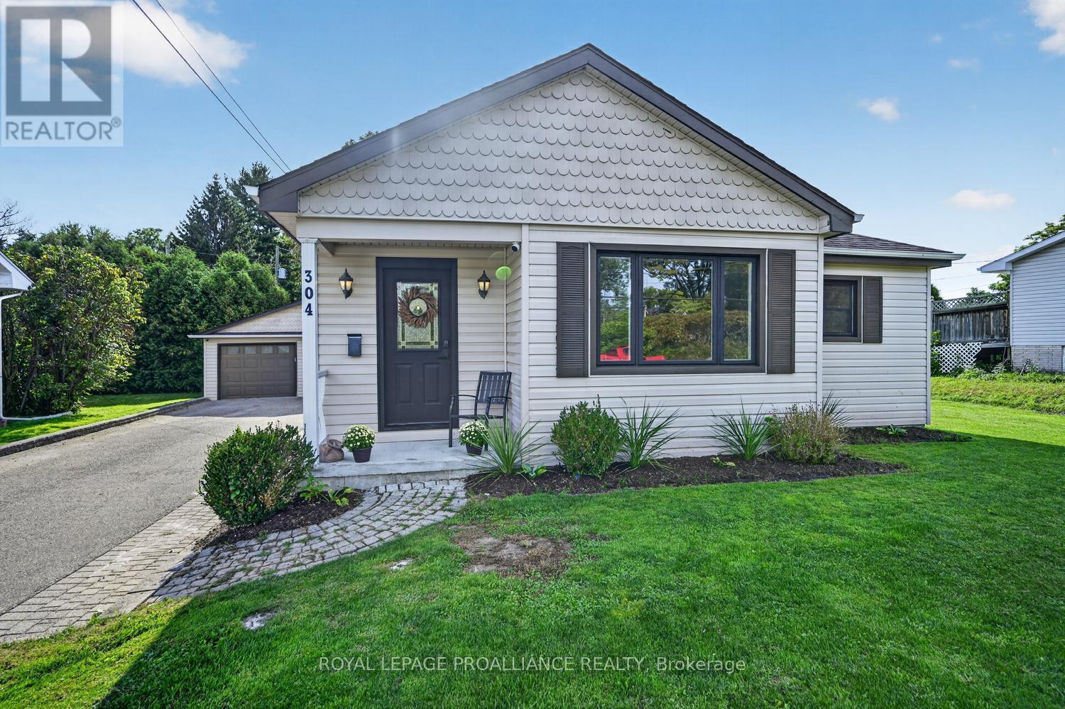 304 OXFORD AVENUE, Brockville, Ontario