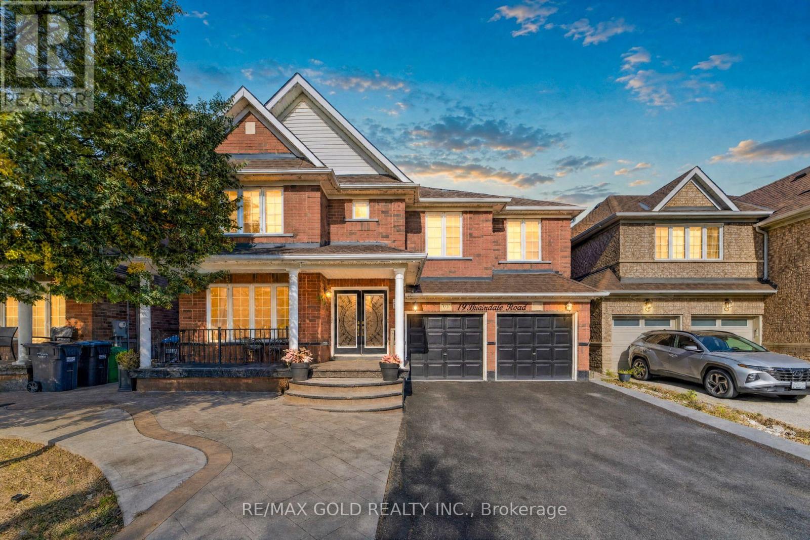 19 BRIARDALE ROAD, Brampton, Ontario