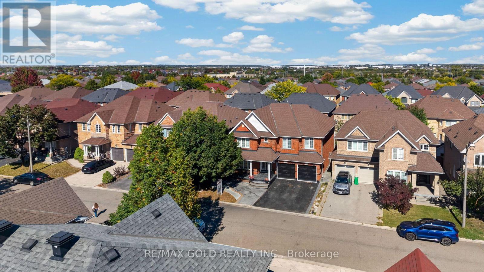 19 Briardale Road, Brampton, Ontario  L7A 1S4 - Photo 2 - W13831314