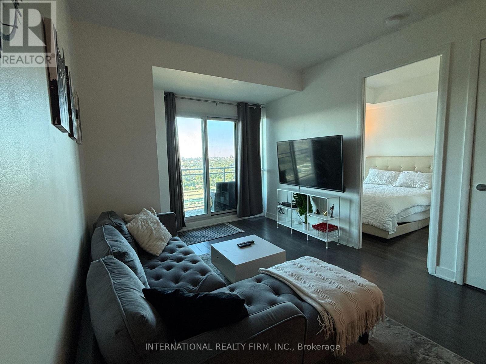 2923 - 165 Legion Road N, Toronto, Ontario  M8Y 0B3 - Photo 4 - W13831332