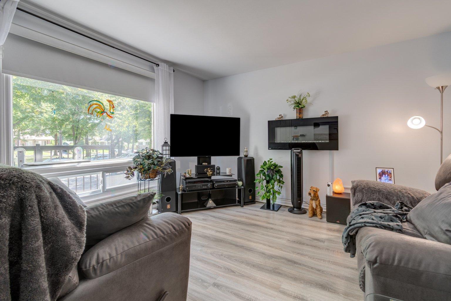 26-28 Rue des Trembles Sorel-Tracy Quebec Canada J3P2W1 5