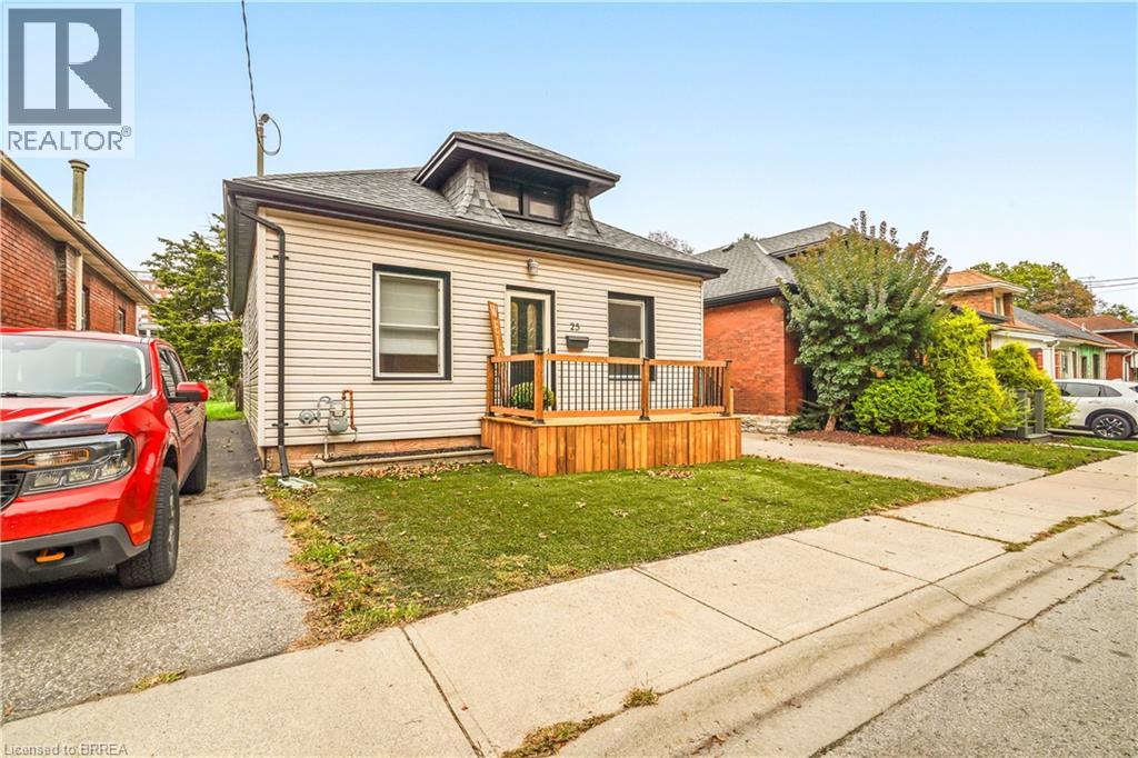 25 Alonzo Street, Brantford, Ontario  N3R 1A1 - Photo 2 - 40861283