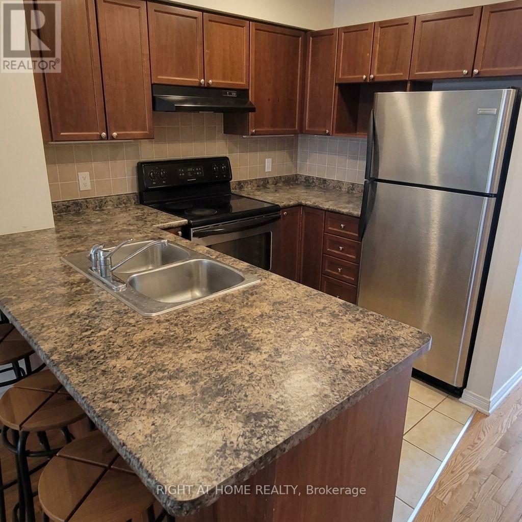 1046 Redtail Private, Ottawa, Ontario  K1J 0A9 - Photo 5 - X13831338