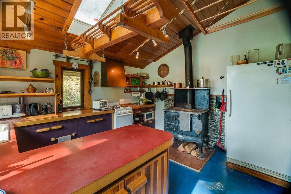 8494 Red Mountain Road, Silverton, British Columbia  V0G 1S0 - Photo 21 - 10401988