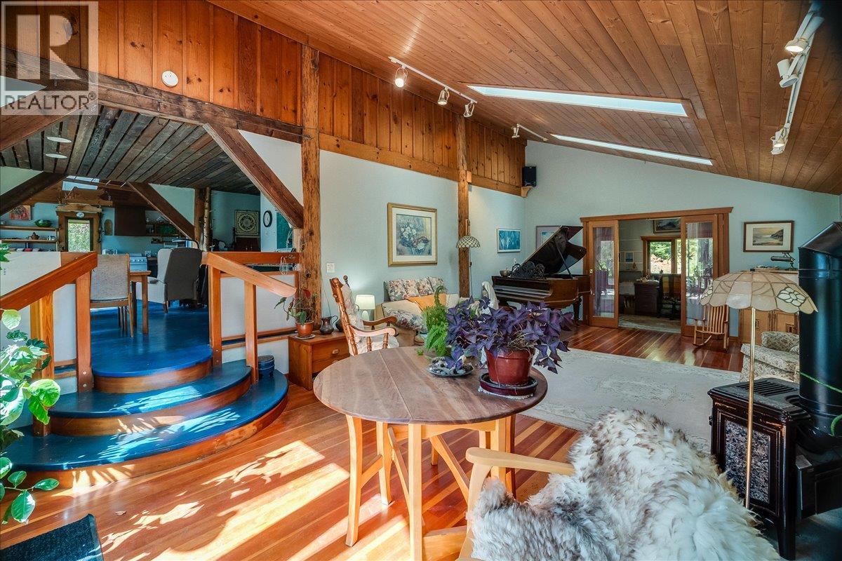8494 Red Mountain Road, Silverton, British Columbia  V0G 1S0 - Photo 18 - 10401988