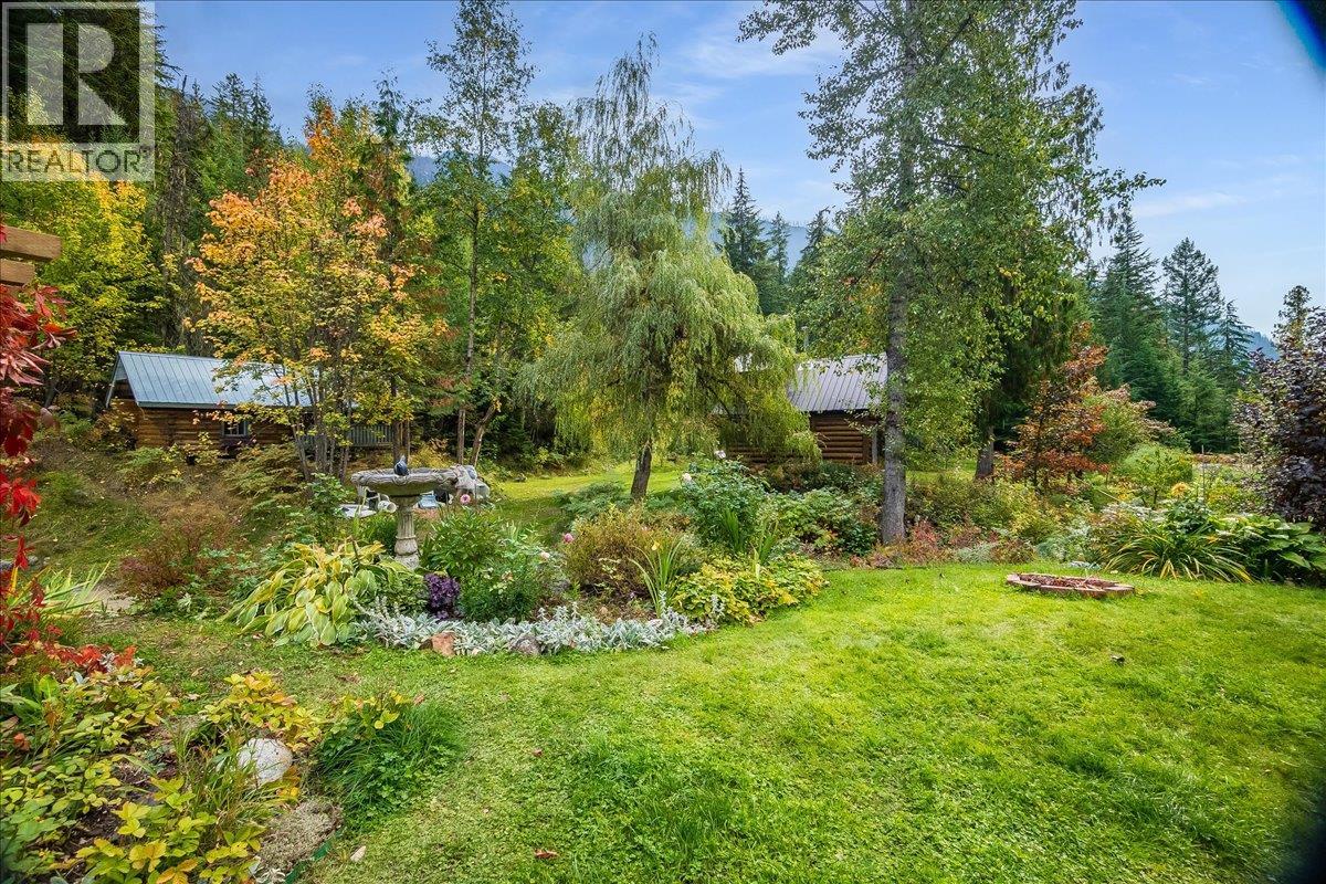 8494 Red Mountain Road, Silverton, British Columbia  V0G 1S0 - Photo 10 - 10401988