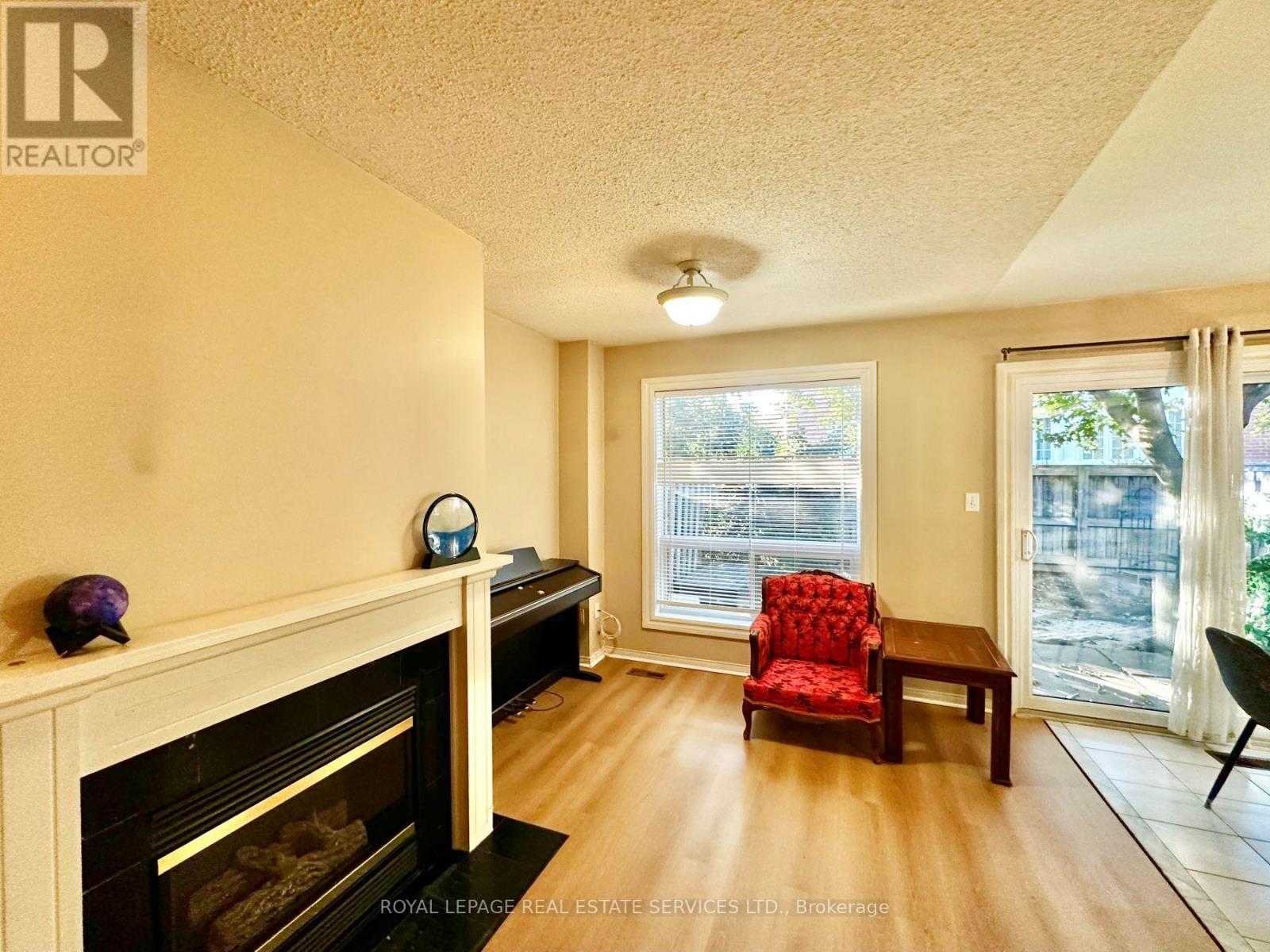 2 - 455 Apache Court, Mississauga, Ontario L4Z 3W8 - Photo 4 - W13826592