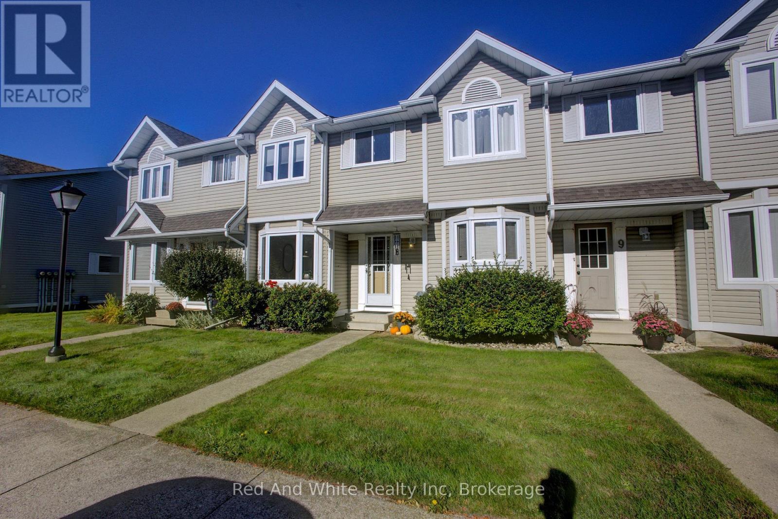 8 - 160 Morpeth Street, Saugeen Shores, Ontario  N0H 2L0 - Photo 2 - X13831368