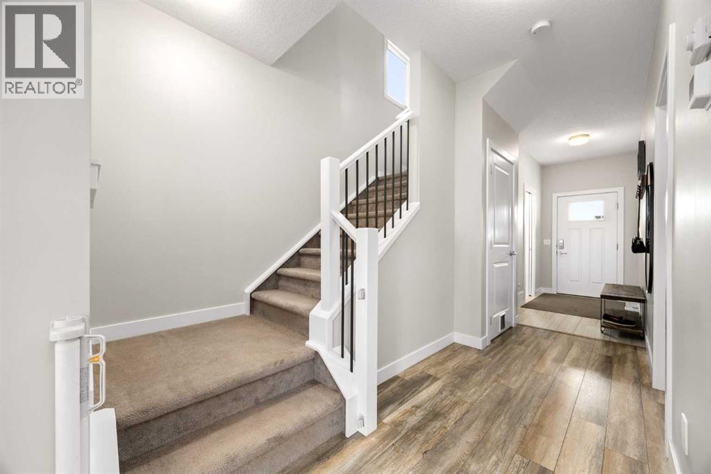 112 Reunion Loop NW, Airdrie, Alberta  T4B 4J6 - Photo 5 - A2347452