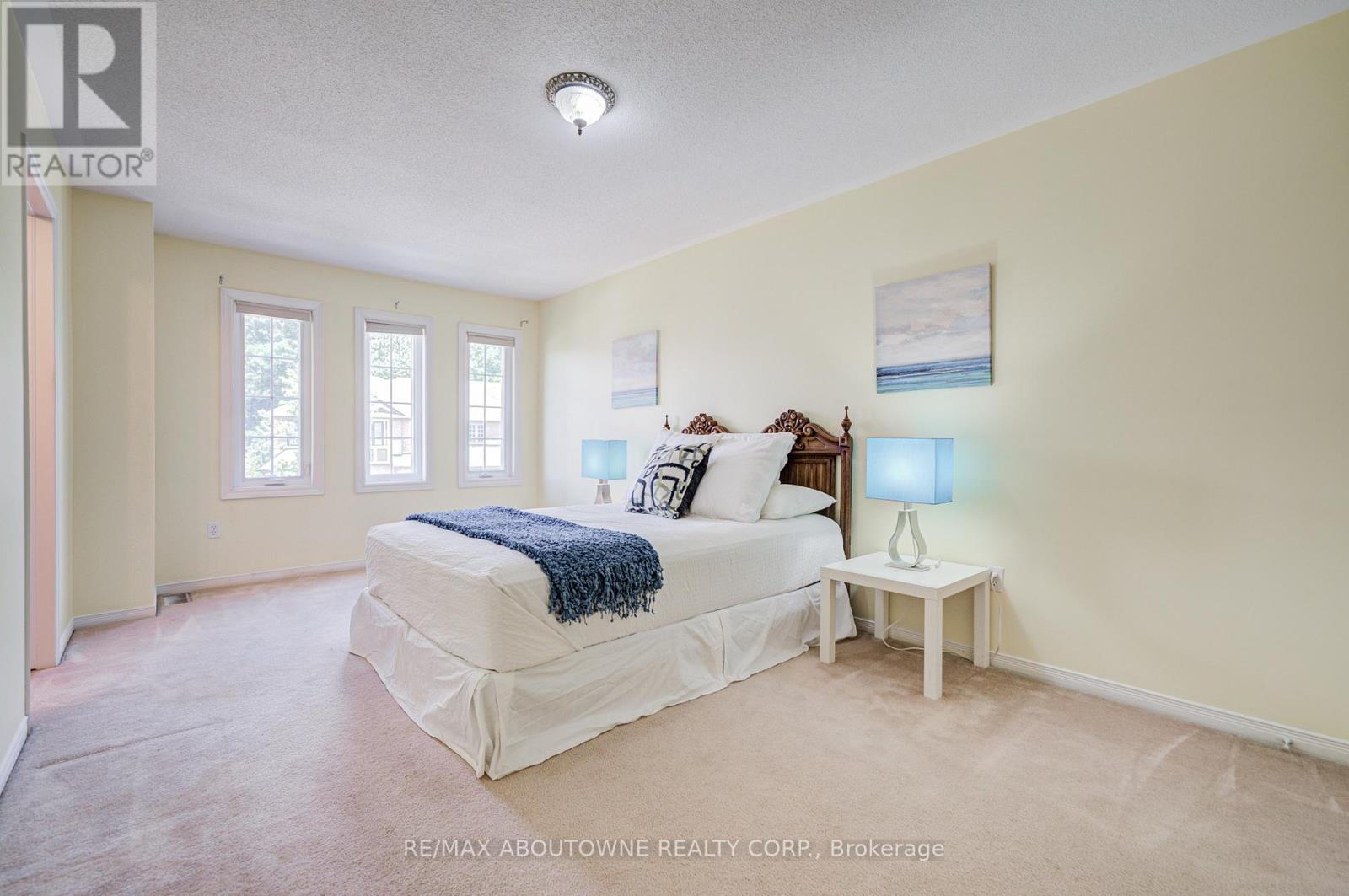 5128 Falconcrest Drive, Burlington, Ontario  L7L 6K4 - Photo 25 - W13831374