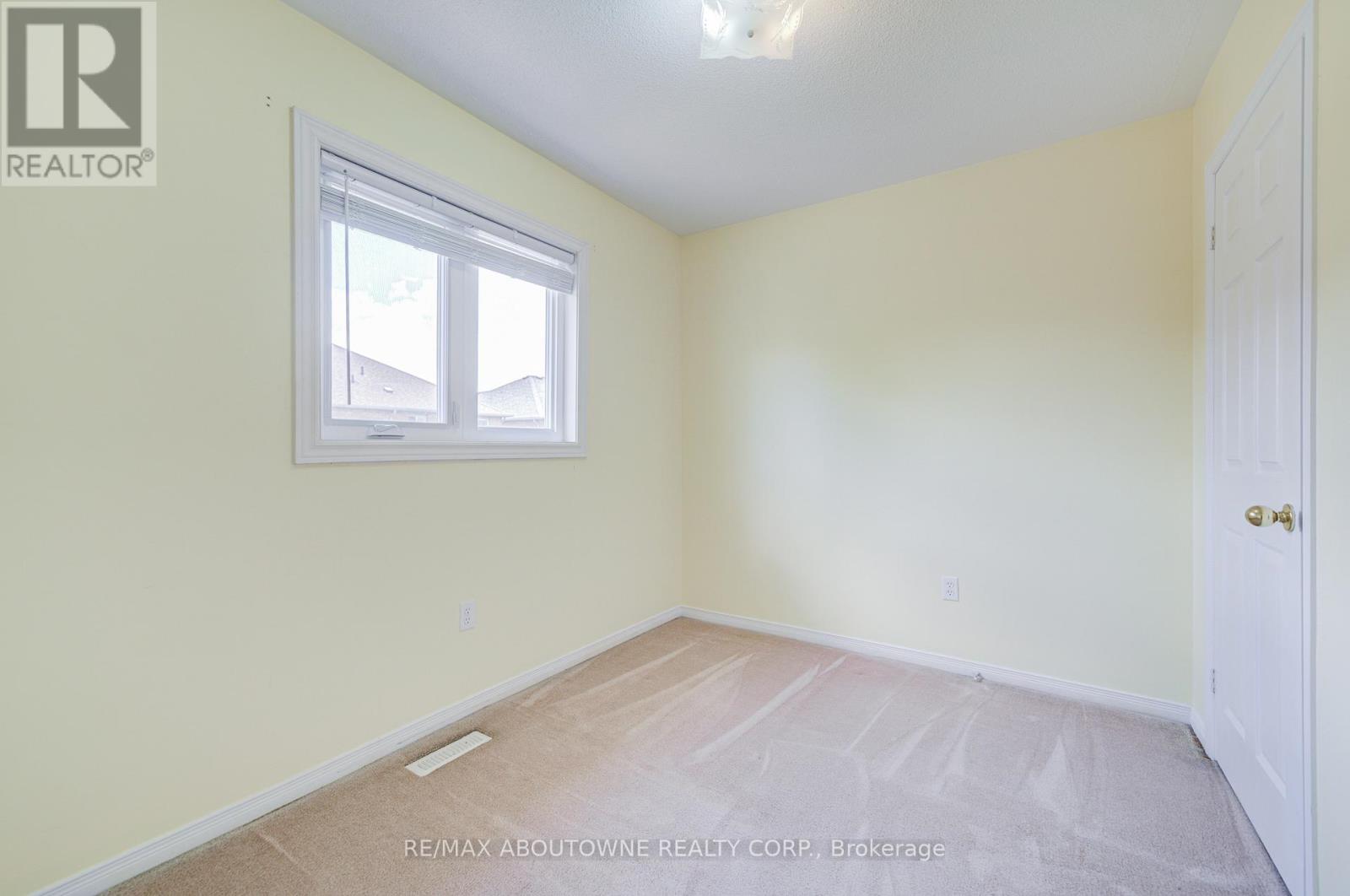 5128 Falconcrest Drive, Burlington, Ontario  L7L 6K4 - Photo 29 - W13831374